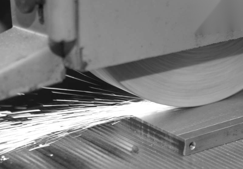 Surface grinding: grinding wheel in action
